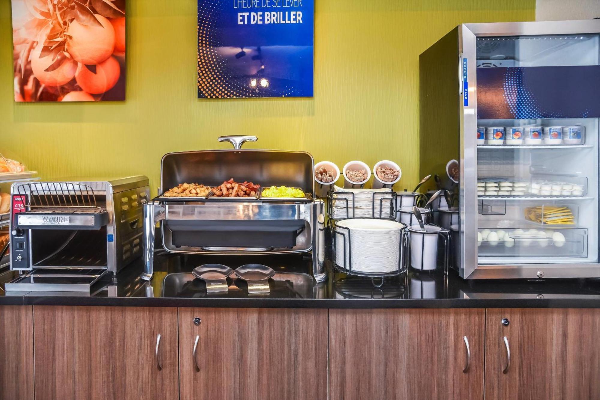 Comfort Inn Гатино Екстериор снимка