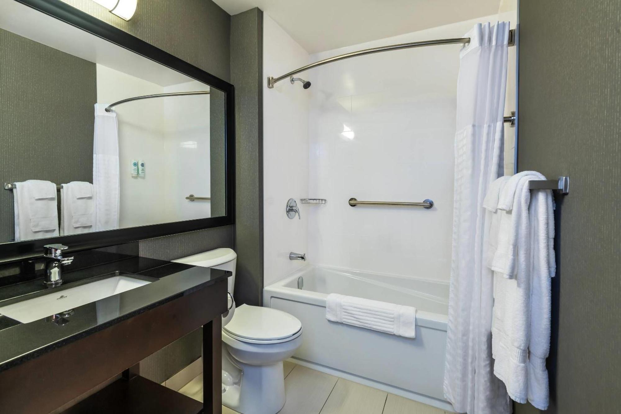 Comfort Inn Гатино Екстериор снимка