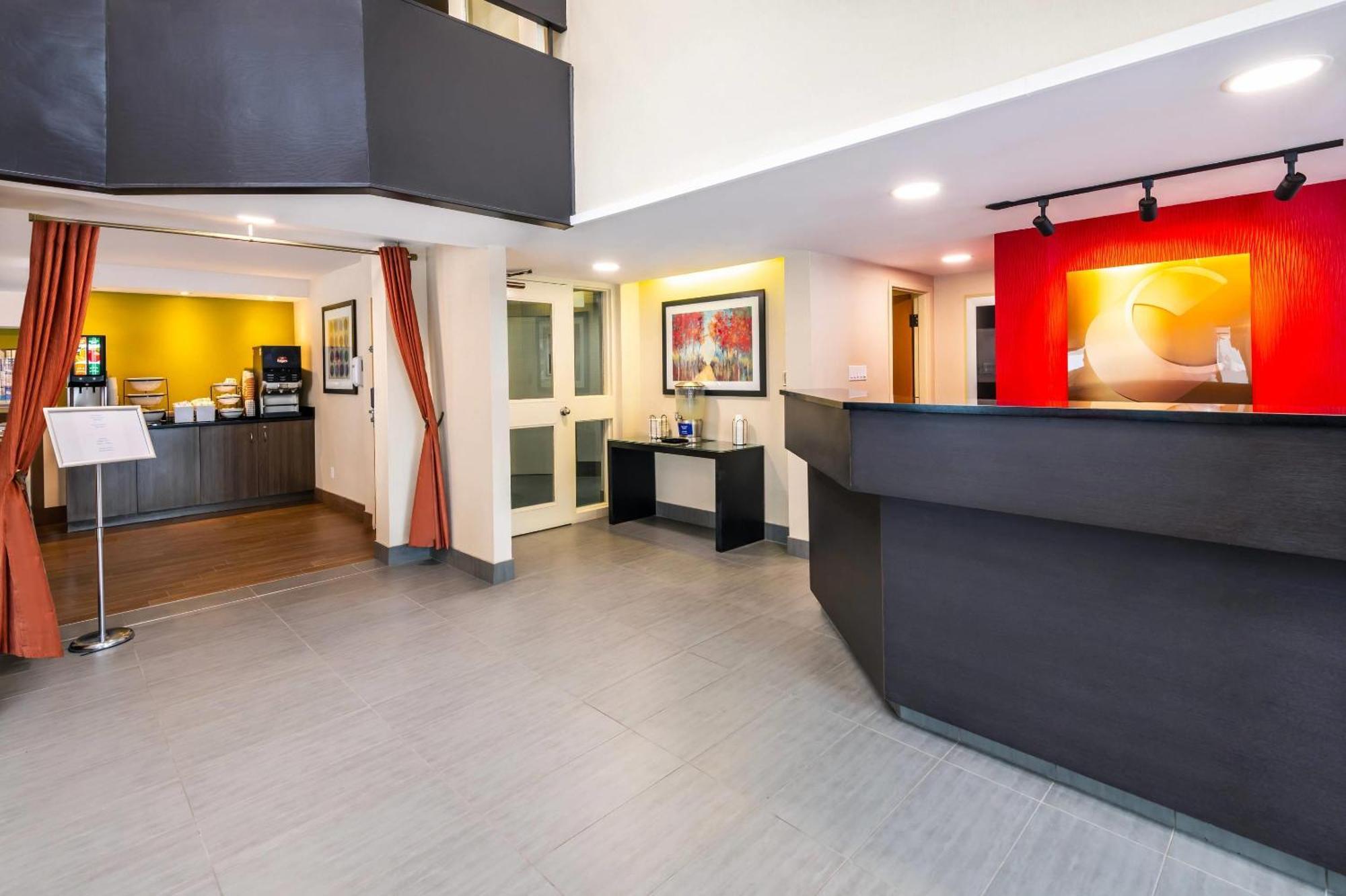 Comfort Inn Гатино Екстериор снимка