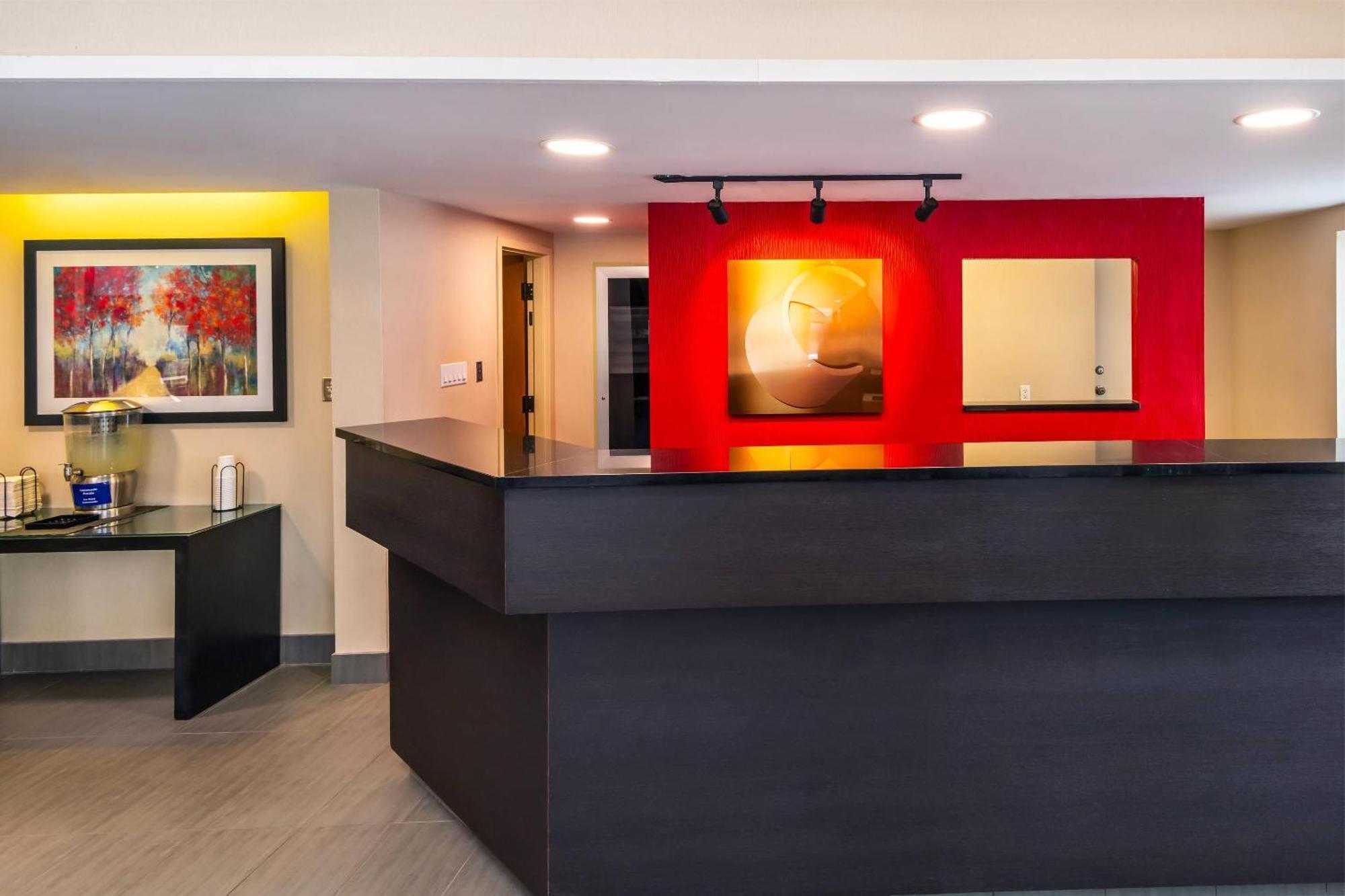 Comfort Inn Гатино Екстериор снимка